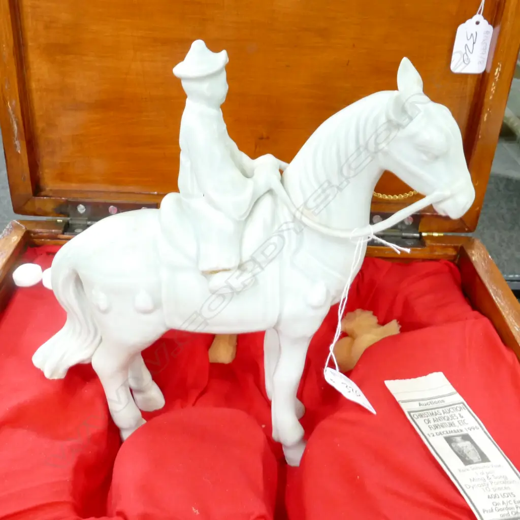 ORIENTAL HORSE & RIDER IN FITTED BOX, H. 210MM Image 1++