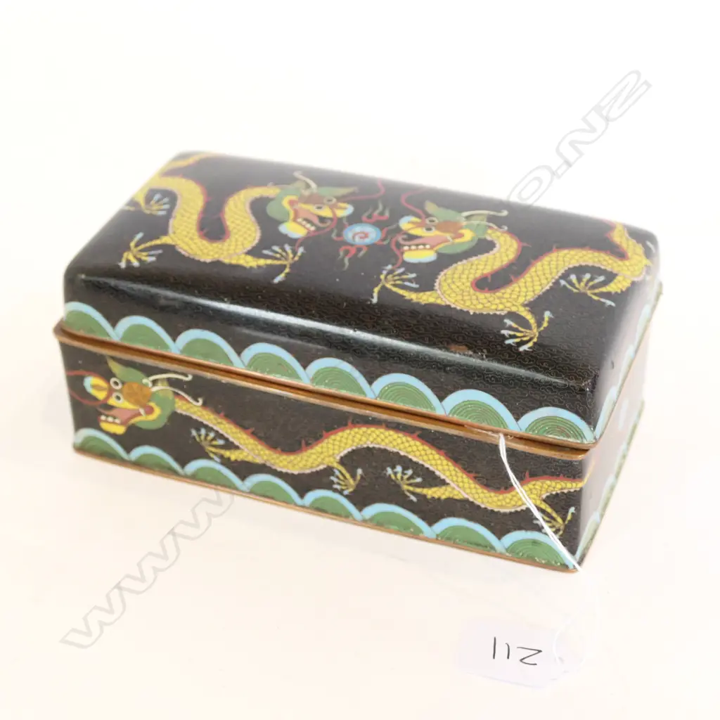 c1900 CHINESE CLOISONNE LIDDED BOX Image 1++