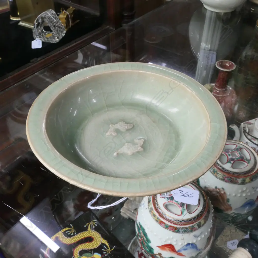 SONG CELADON TWIN FISH DISH  Image 1++