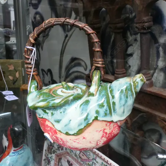 JAPANESE SUMIDA GAWA TEAPOT, L. 160MM