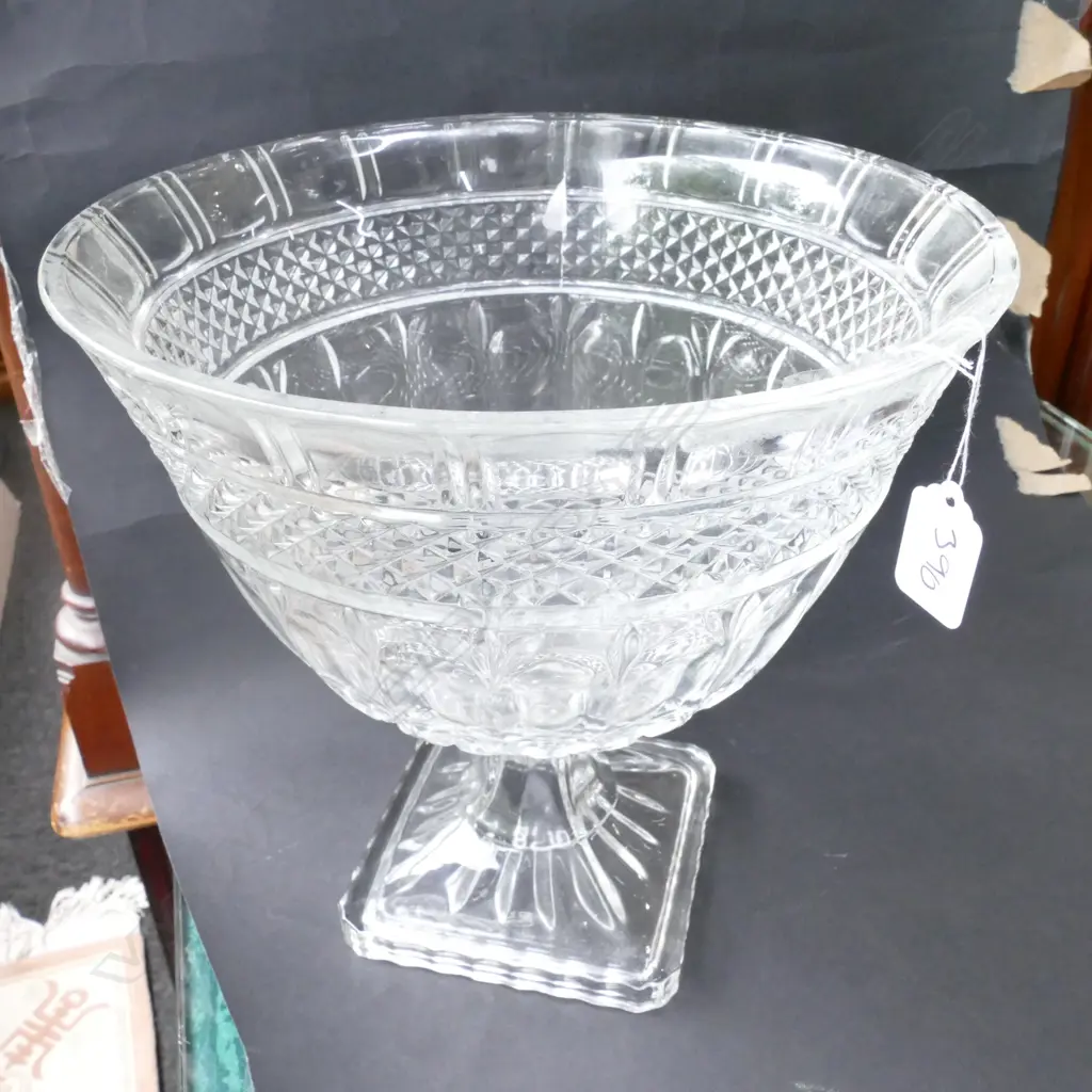 PRESSED GLASS VASE 260MM DIA 240MM H Image 1++
