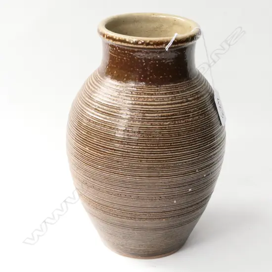 MIREK SMISEK SGRAFFITO SALT GLAZE VASE HAIRLINE CRACK H.230MM 18846