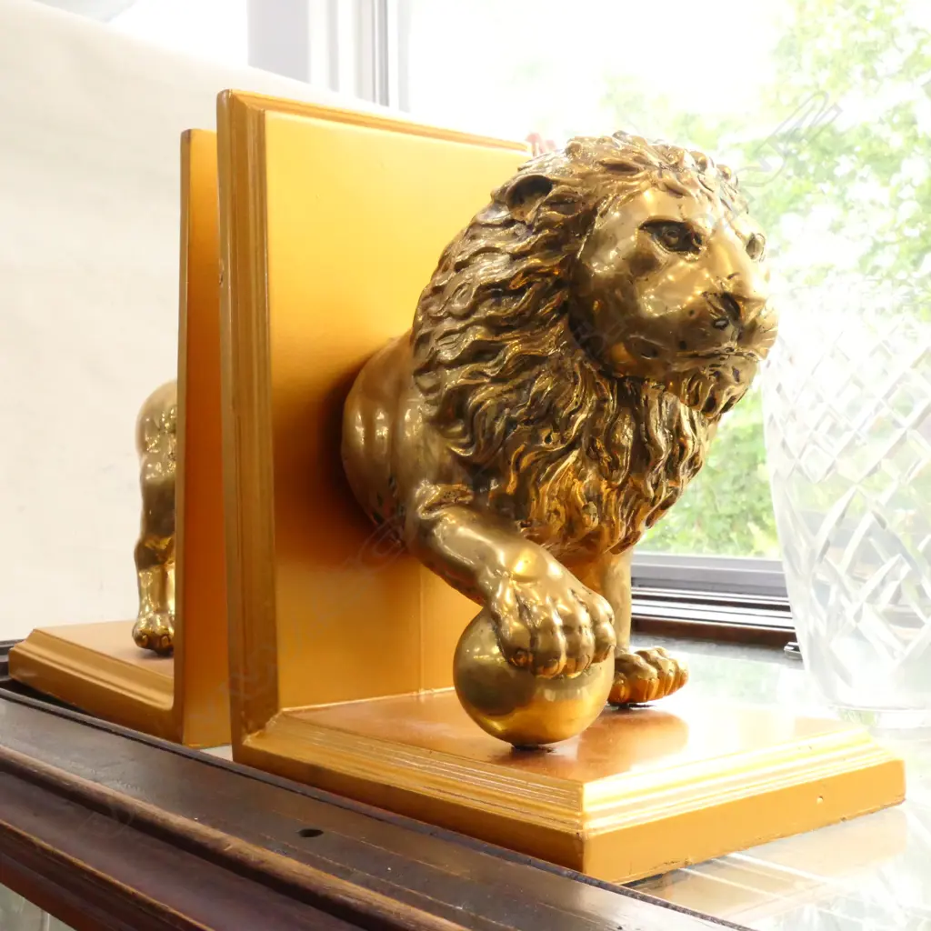 LION BOOKENDS 500MM L Image 1++