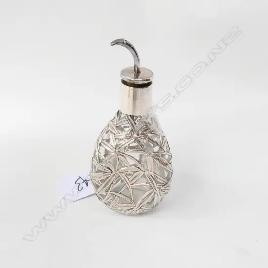 A SILVER OVERLAY SCENT BOTTLE H 120 MM