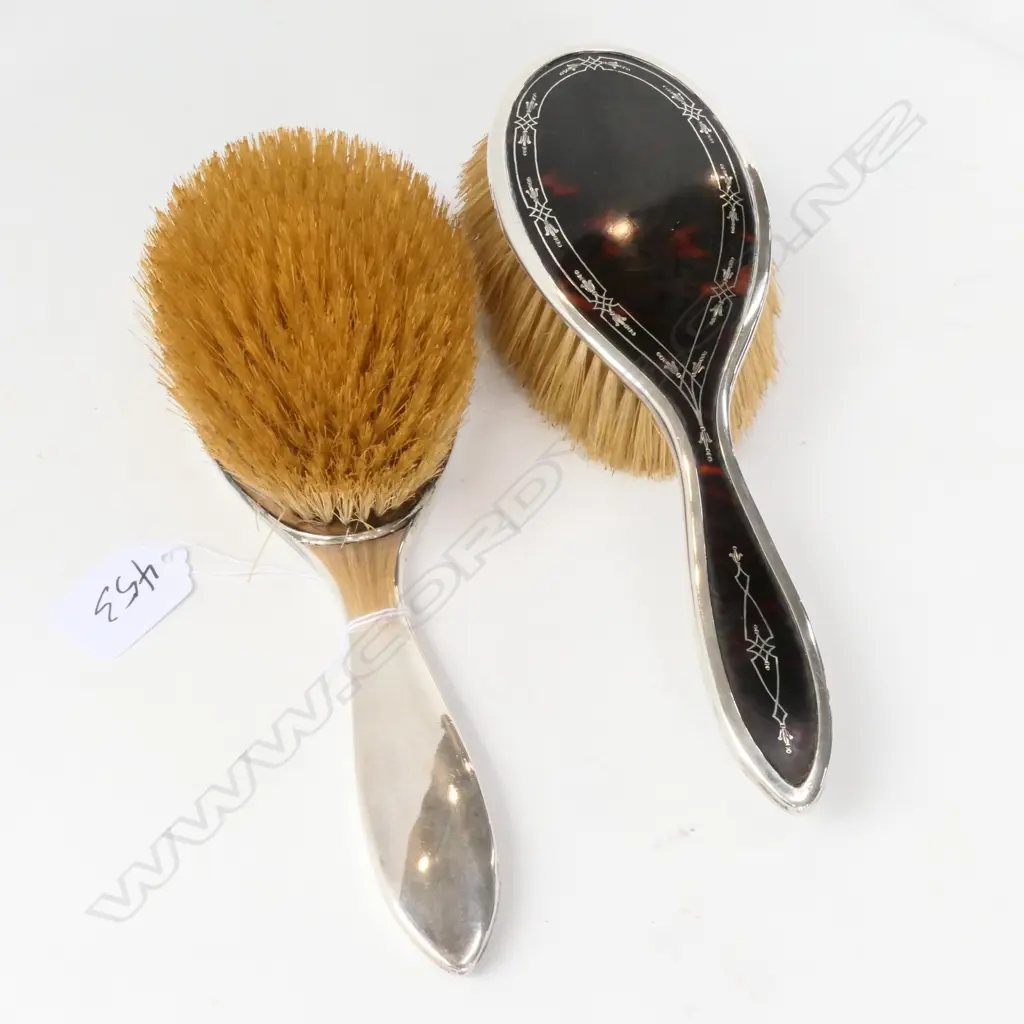 PR STG SILVER AND TORTOISESHELL  DRESSING BRUSHES BIRMINGHAM 1917 Image 1++