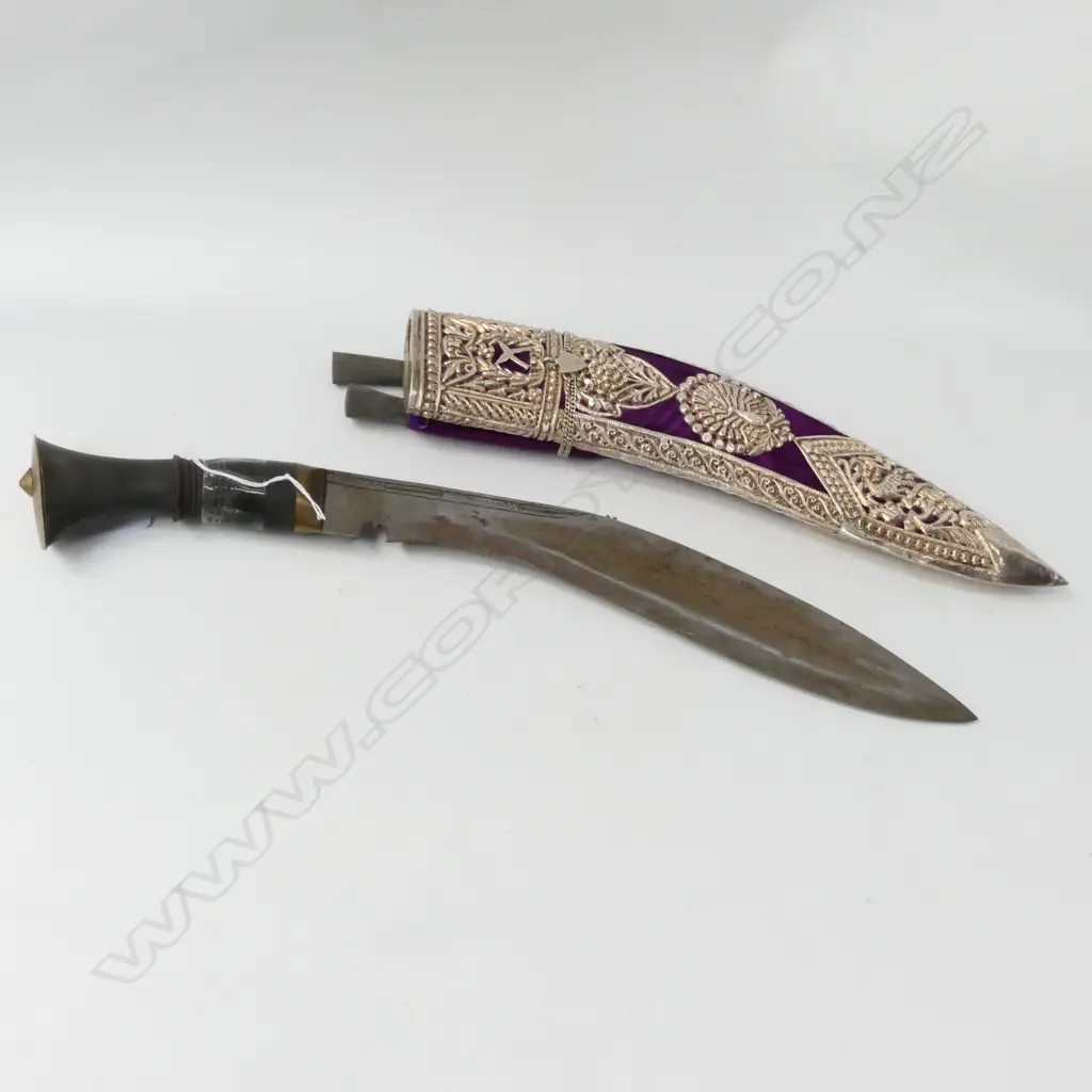 GURKHA KNIFE WITH ORNATE PIERCED SILVER SCABBARD L.370. Image 1++