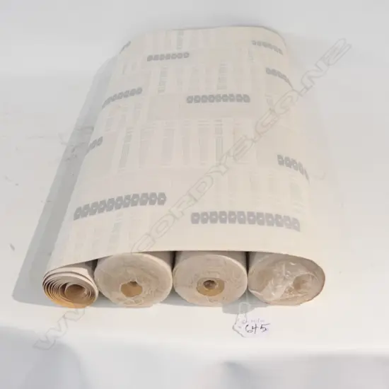 3 1/2 ROLLS OF RETRO WALLPAPER