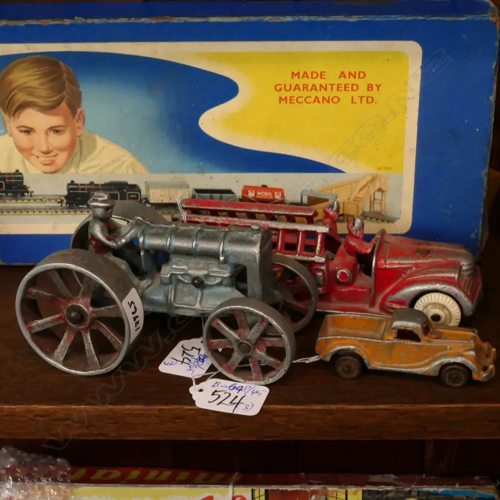 3 FUNHO TOYS FIRE ENGINE TRACTOR & SMALL PICKUP TRUCK L.170MM 18965 Image 1++