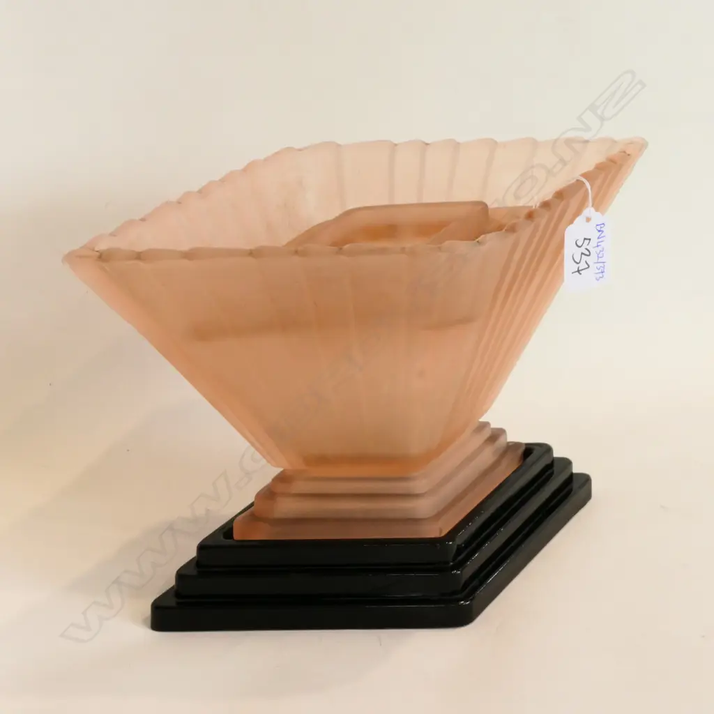 DEPRESSIONWARE DIAMOND SHAPED VASE ON STAND WITH FROG Image 1++