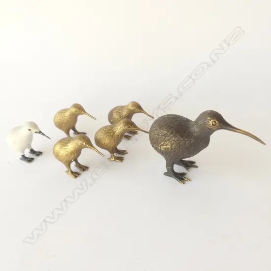 FIVE BRONZE KIWIS, ONE LARGE, FIVE SMALL (ONE WHITE), HEIGHTS: 100 & 65MM