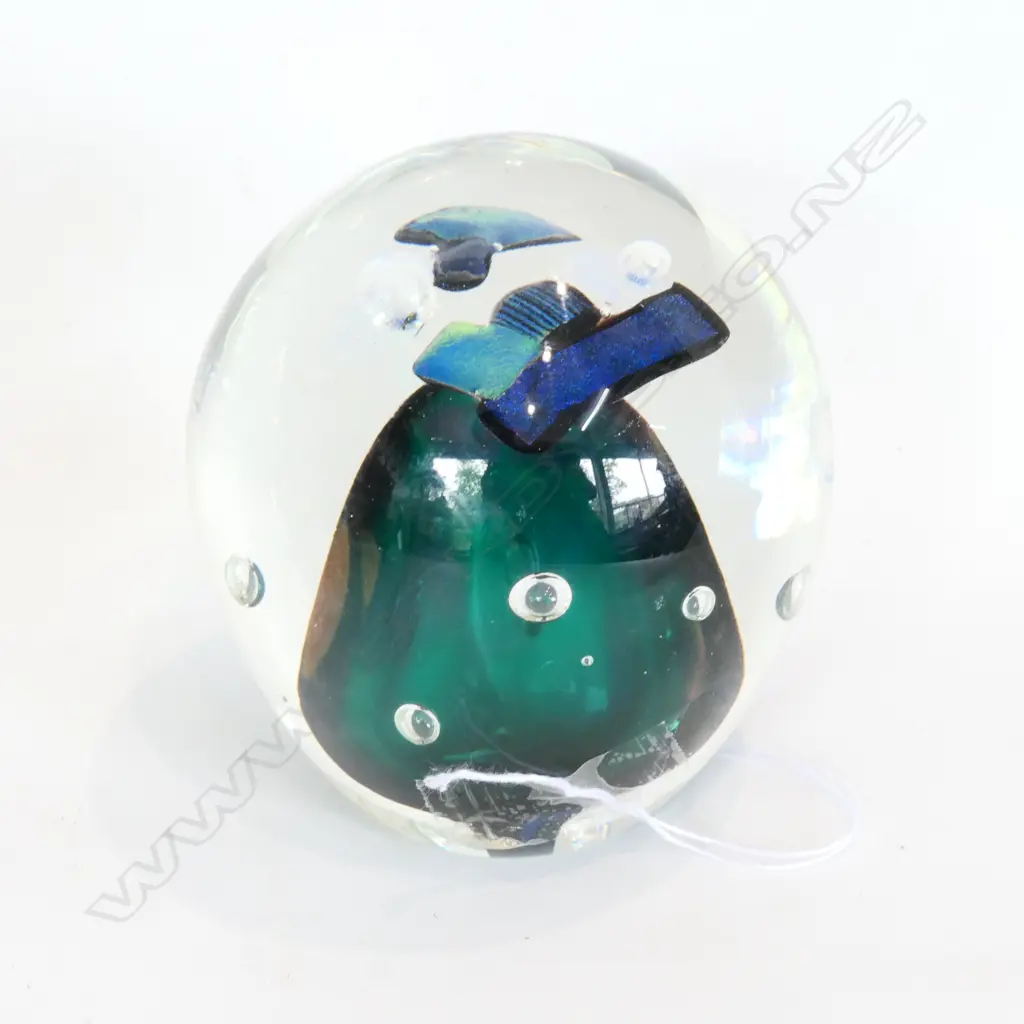 PETER VIESNIK PAPERWEIGHT Image 1++