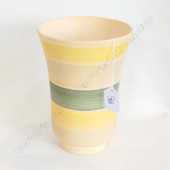 HANDPOTTED CROWN LYNN VASE BY ROYAL OAK