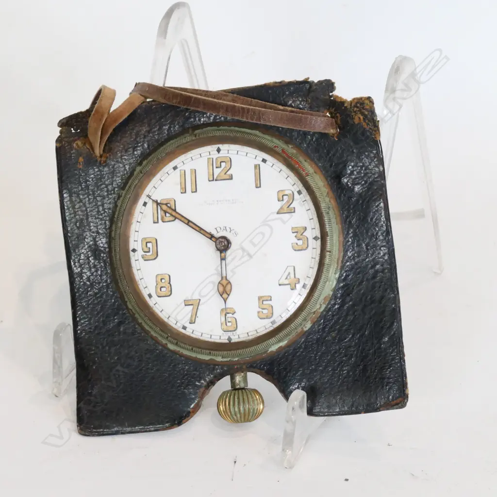 NICKEL SILVER 8 DAY POCKETWATCH STAMPED YOUNG LTD DUNEDIN & WELLINGTON GLASS MISSING 18860 Image 1++