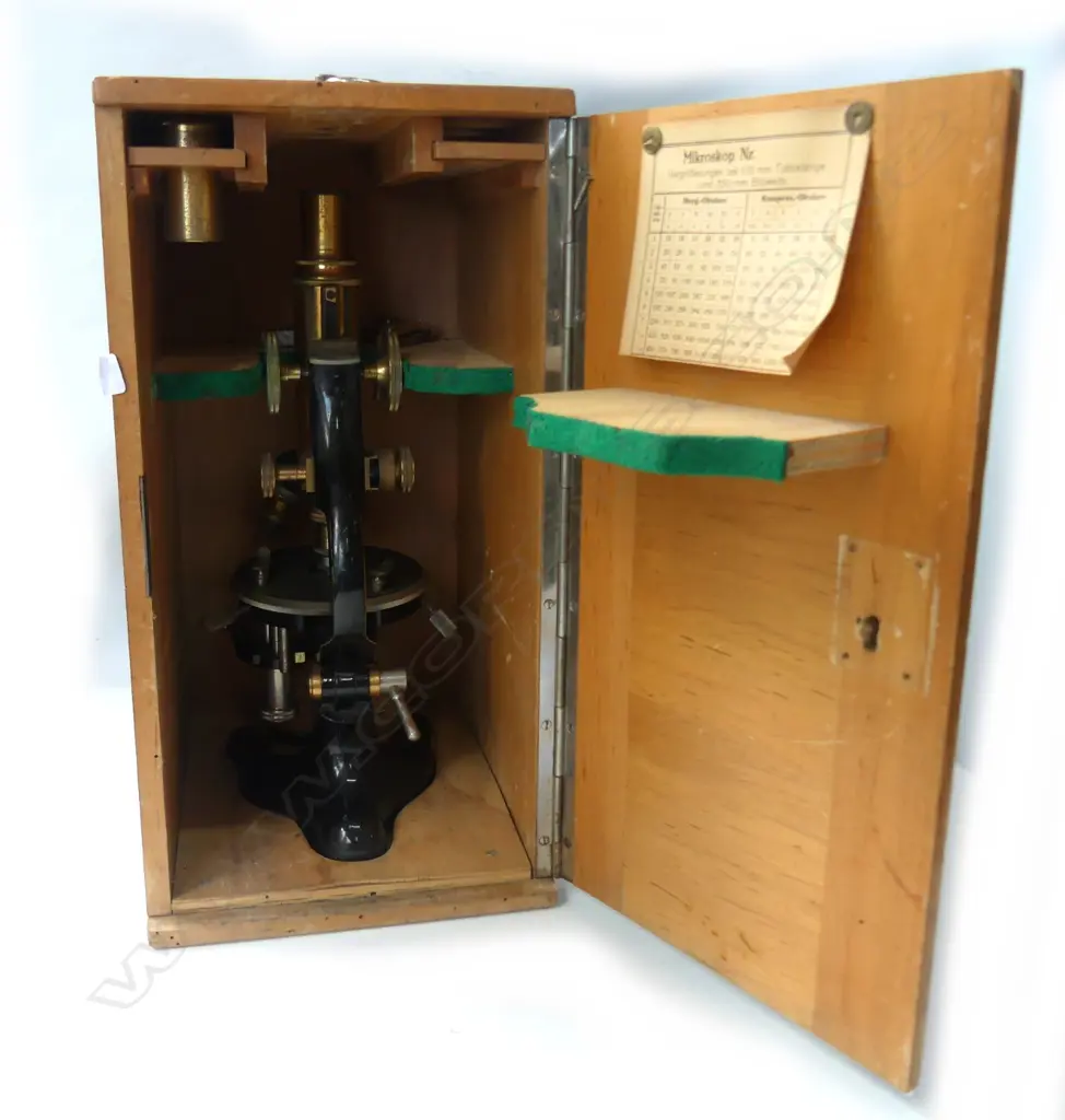 BRASS AND METAL MICROSCOPE, CASED 370MM W 18973 Image 1++