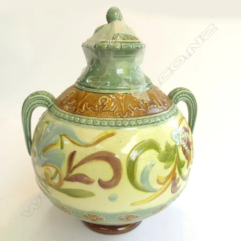 WOODLESFORD ART POTTERY LIDDED VASE, 250MM H Image 1++