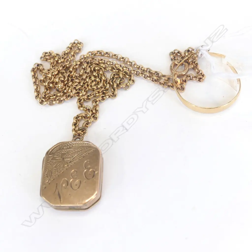 9CT GOLD LOCKET ON GOLD CHAIN + BROKEN 18CT RING, 0.7GM Image 1++