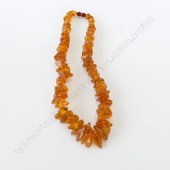 BALTIC AMBER NECKLACE