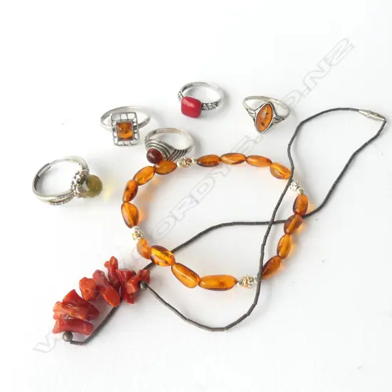 SEVEN ASSORTED AMBER/CORAL PIECES (SOME STERLING) INCL RINGS & NECKLACES