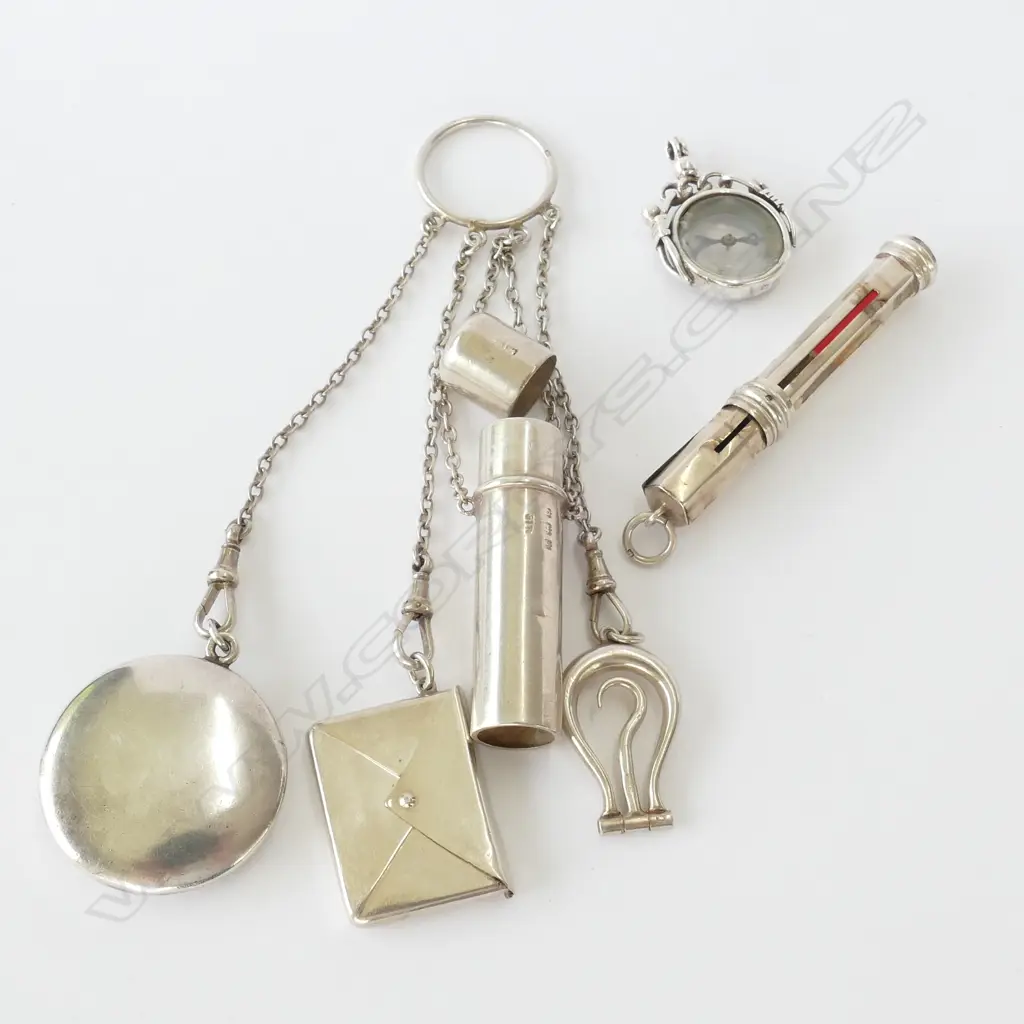 EDWARIAN SILVER CHATELAINE (L. 140MM) & S/SILVER COMPASS (20MM) Image 1++