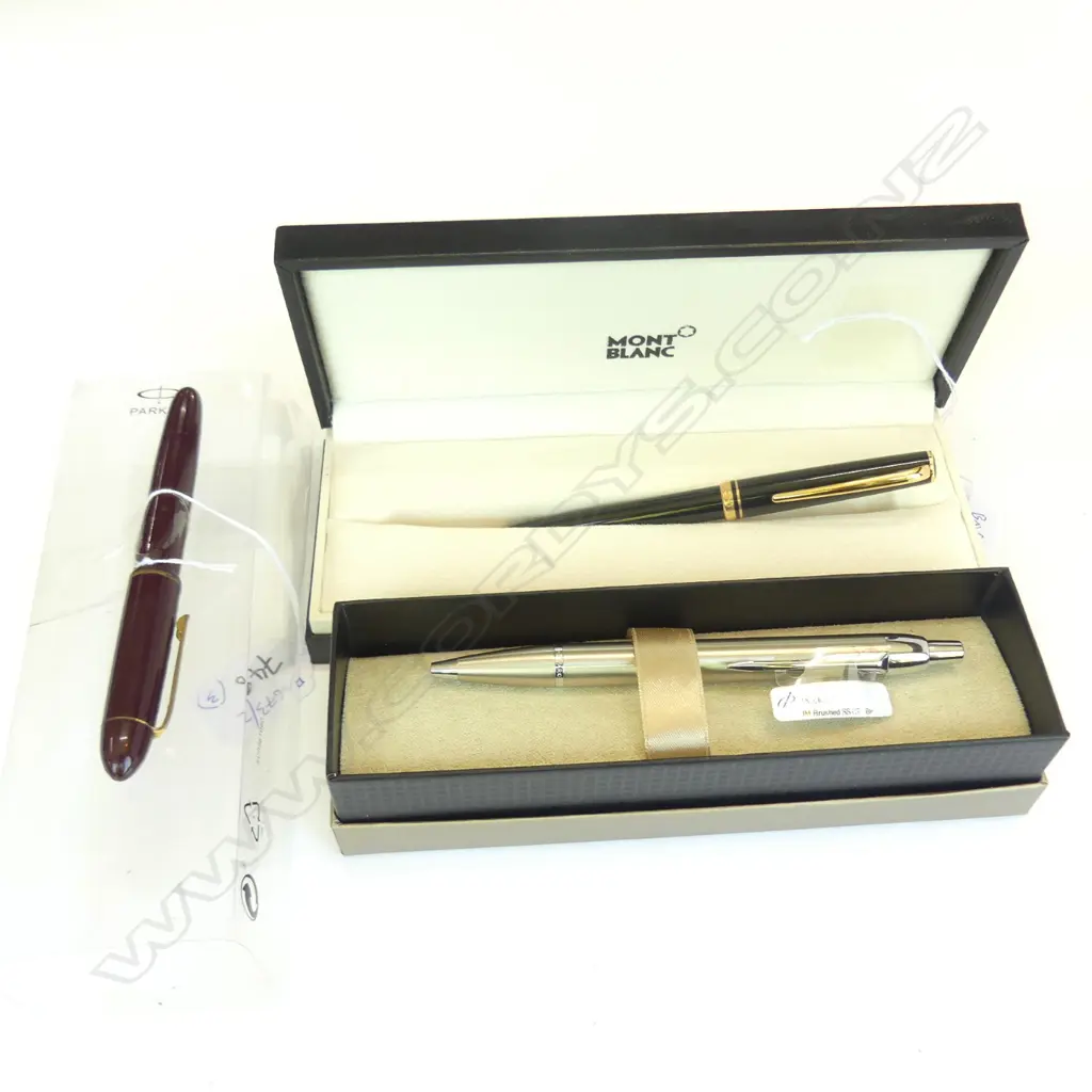 BOXED MONT BLANC + PARKER PENS + ONE FOUNTAIN PEN Image 1++