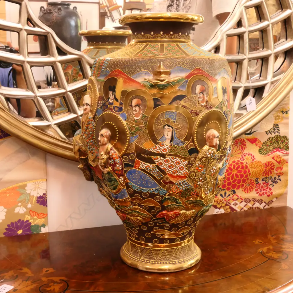 LARGE EARLY 20thC JAPANESE SATSUMA VASE H 800 MM Image 1++