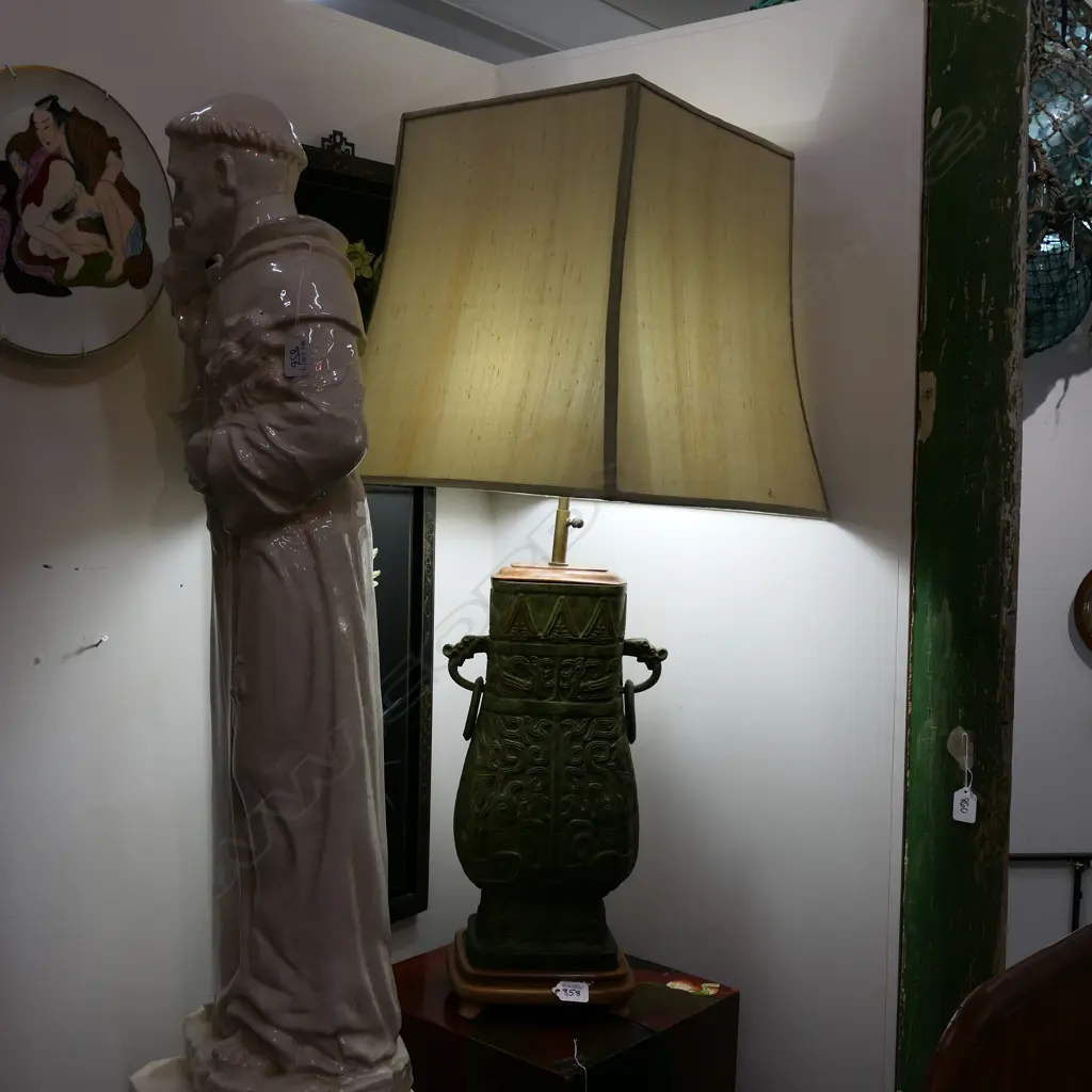 CHINESE ARCHAIC STYLE LAMP BASE H 600 MM Image 1++