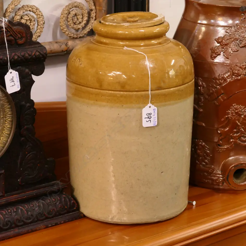 VINTAGE CERAMIC CROCK Image 1++