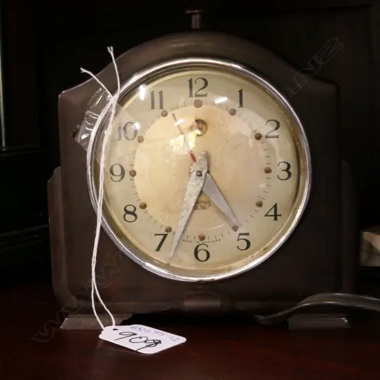 BAKELITE ELECTRIC CLOCK