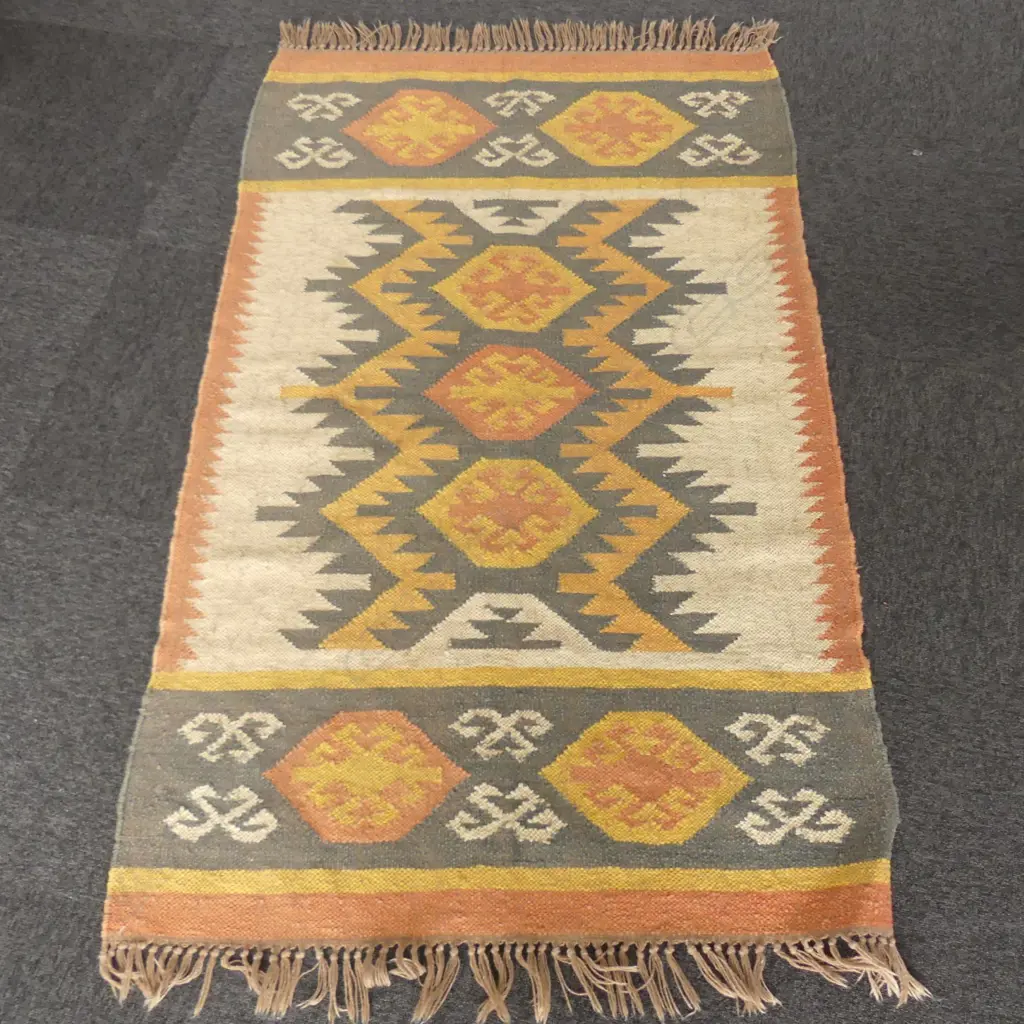 TRADITIONAL KILIM RUG, 930 X 160MM Image 1++