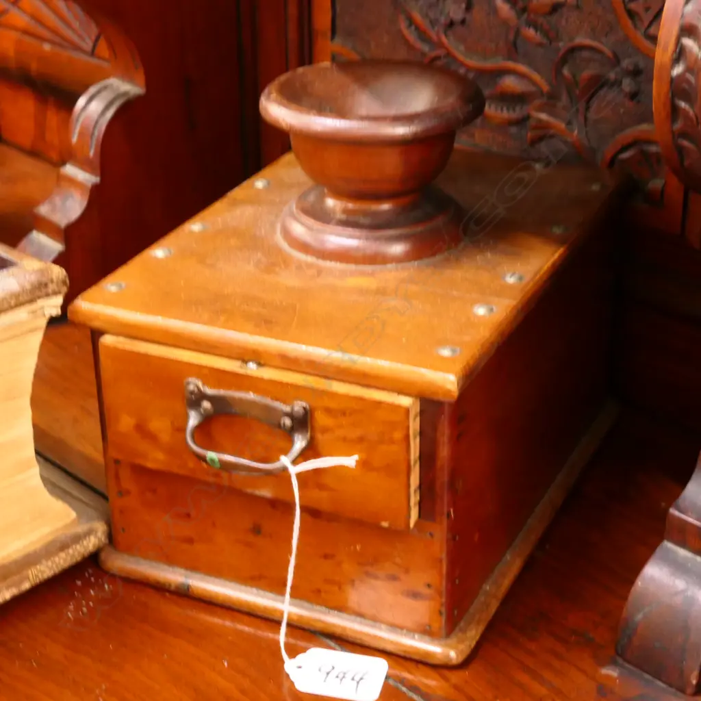 BLACKBALL MASONIC BOX 215MM L Image 1++