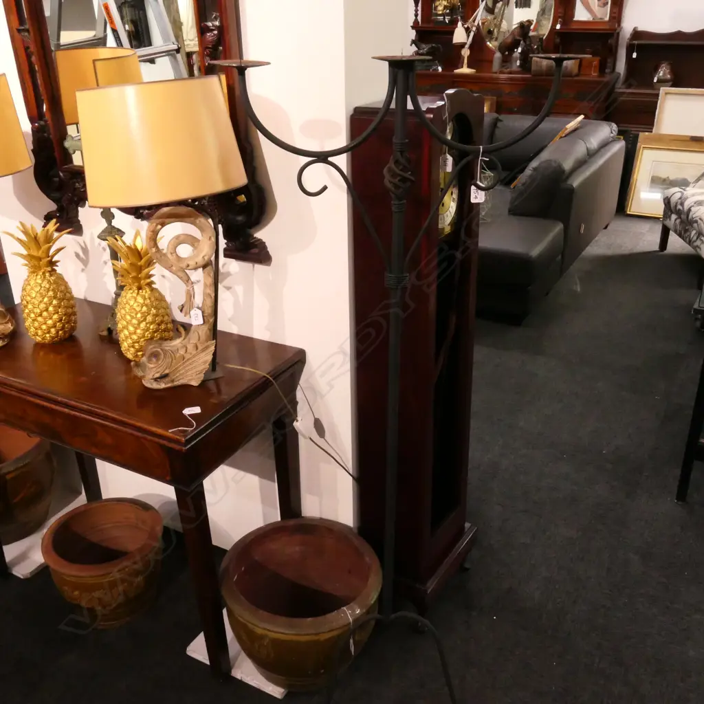 3 ARMED TALL CANDLEHOLDER Image 1++