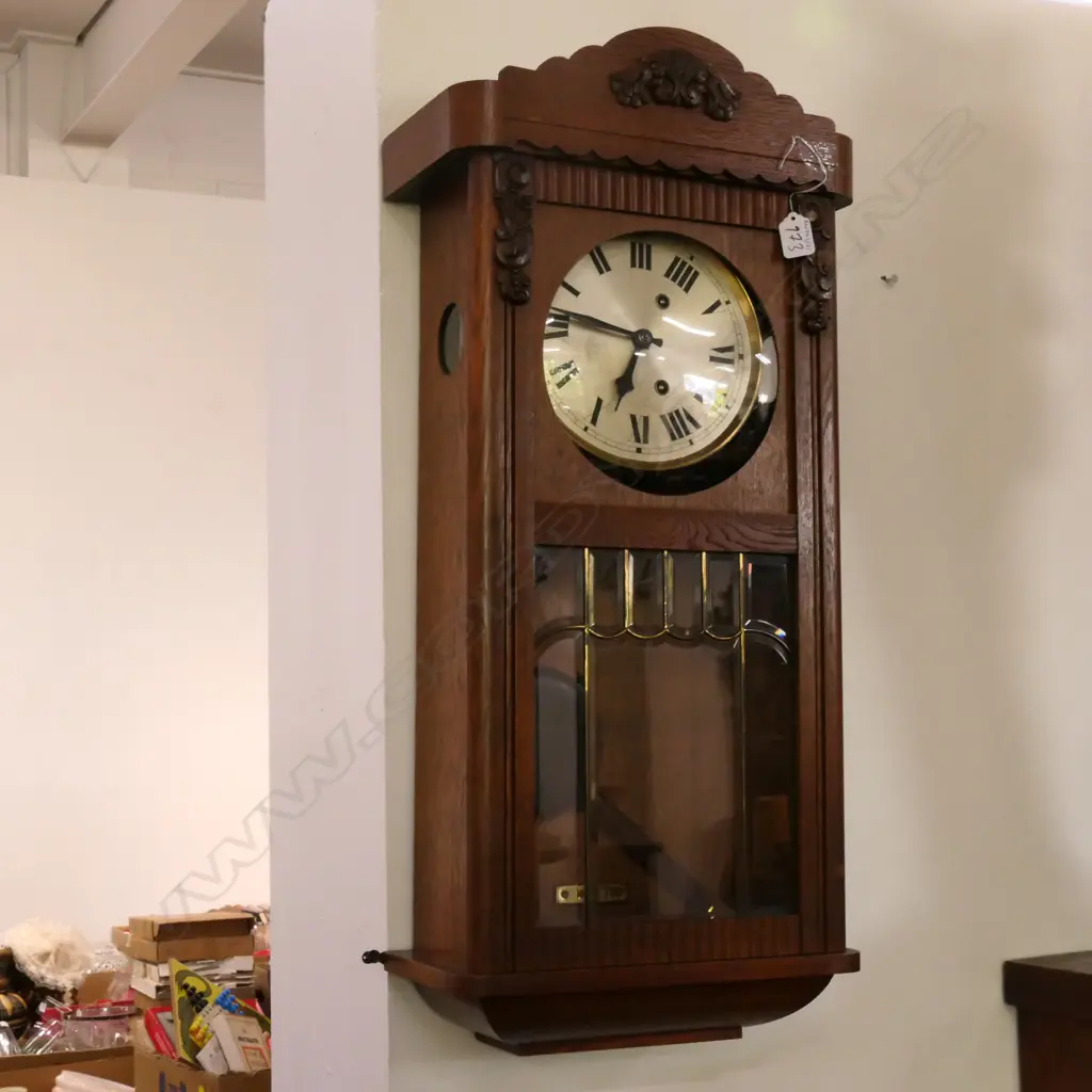 VINTAGE OAK WALL CLOCK - REQUIRES ASSEMBLY H, 770MM Image 1++
