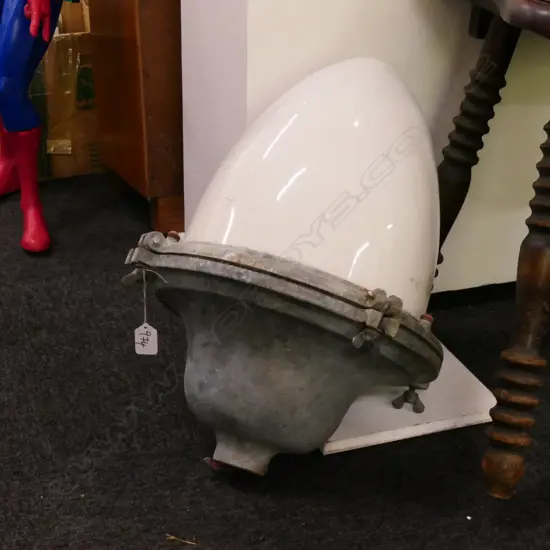 HEAVY DUTY INDUSTRIAL LIGHT FITTING 500MM L