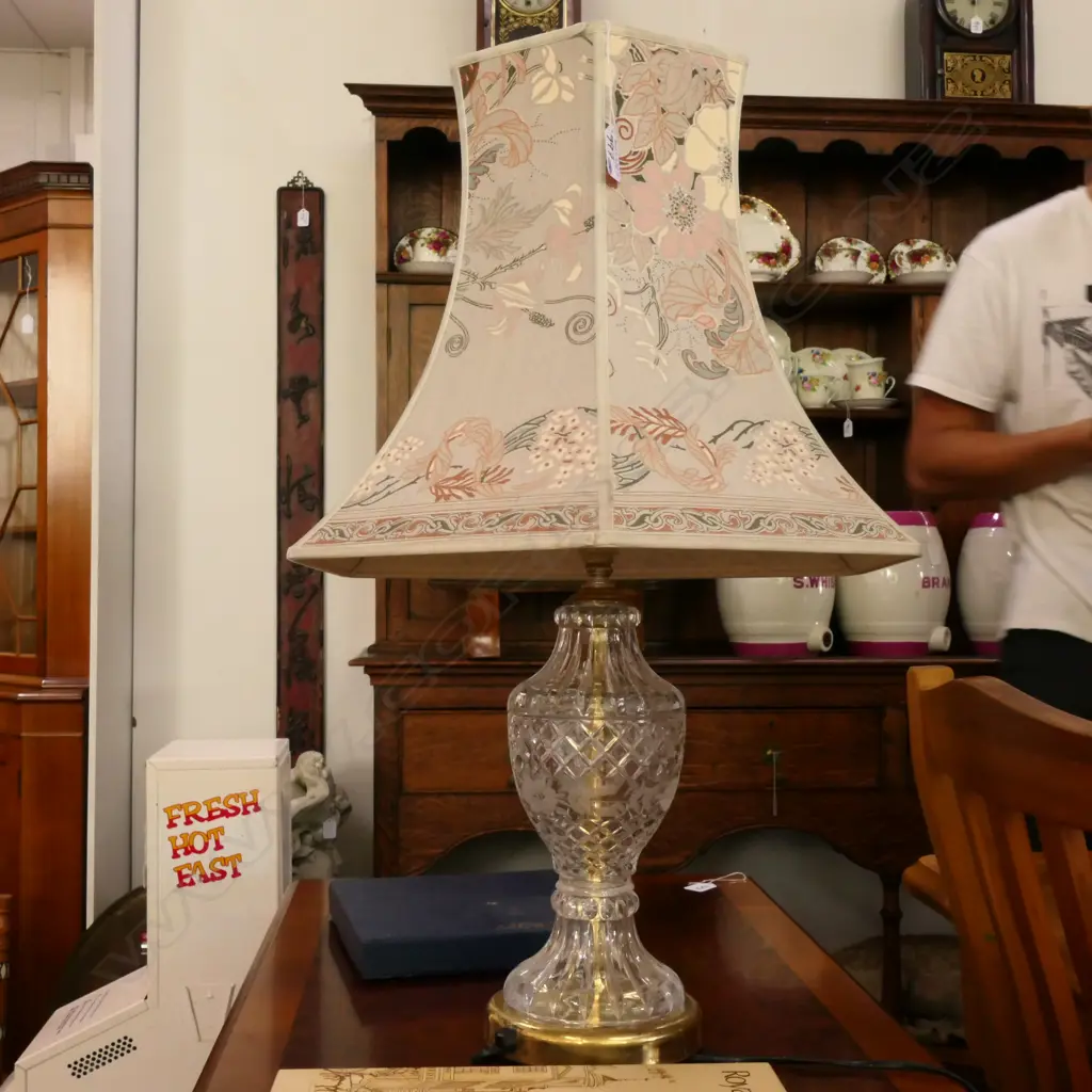 CUT CRYSTAL LAMP 700MM H Image 1++