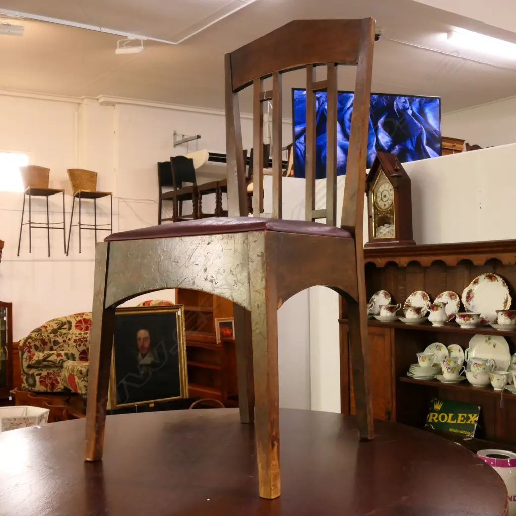 LIPPINCOTT CHAIR Image 1++