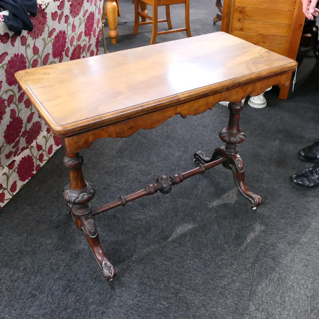 VICTORIAN FOLDING CARD TABLE Image 1++