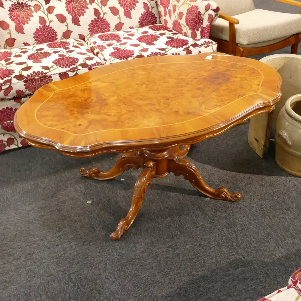 ITALIANATE BURR WALNUT COFFEE TABLE ONPEDESTAL BASE. 1160 x 700 x 500mm. Image 1++