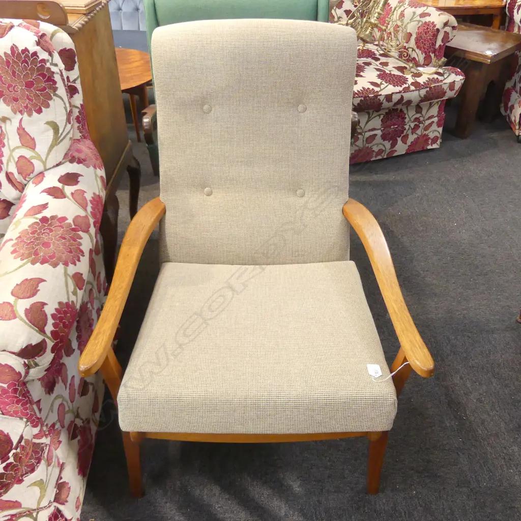 A RETRO NEWLY UPHOLSTERED MORGAN ARMCHAIR Image 1++