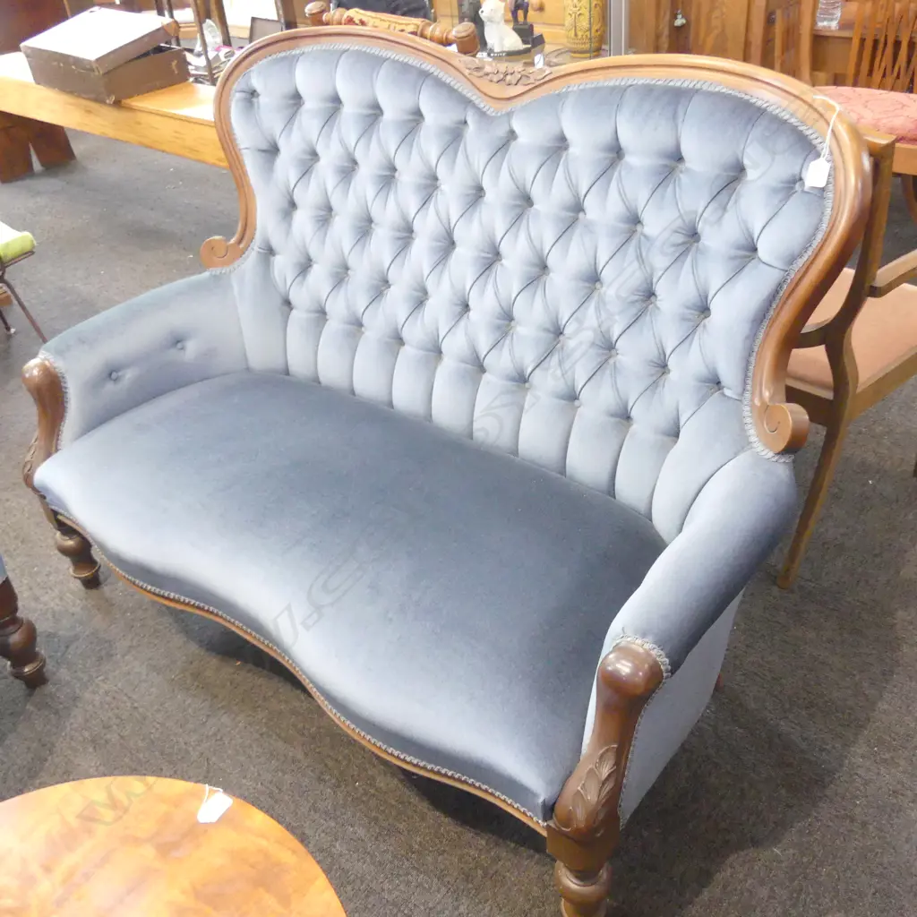 MAHOGANY FRAMED VICT STYLE DOUBLE END SOFA Image 1++