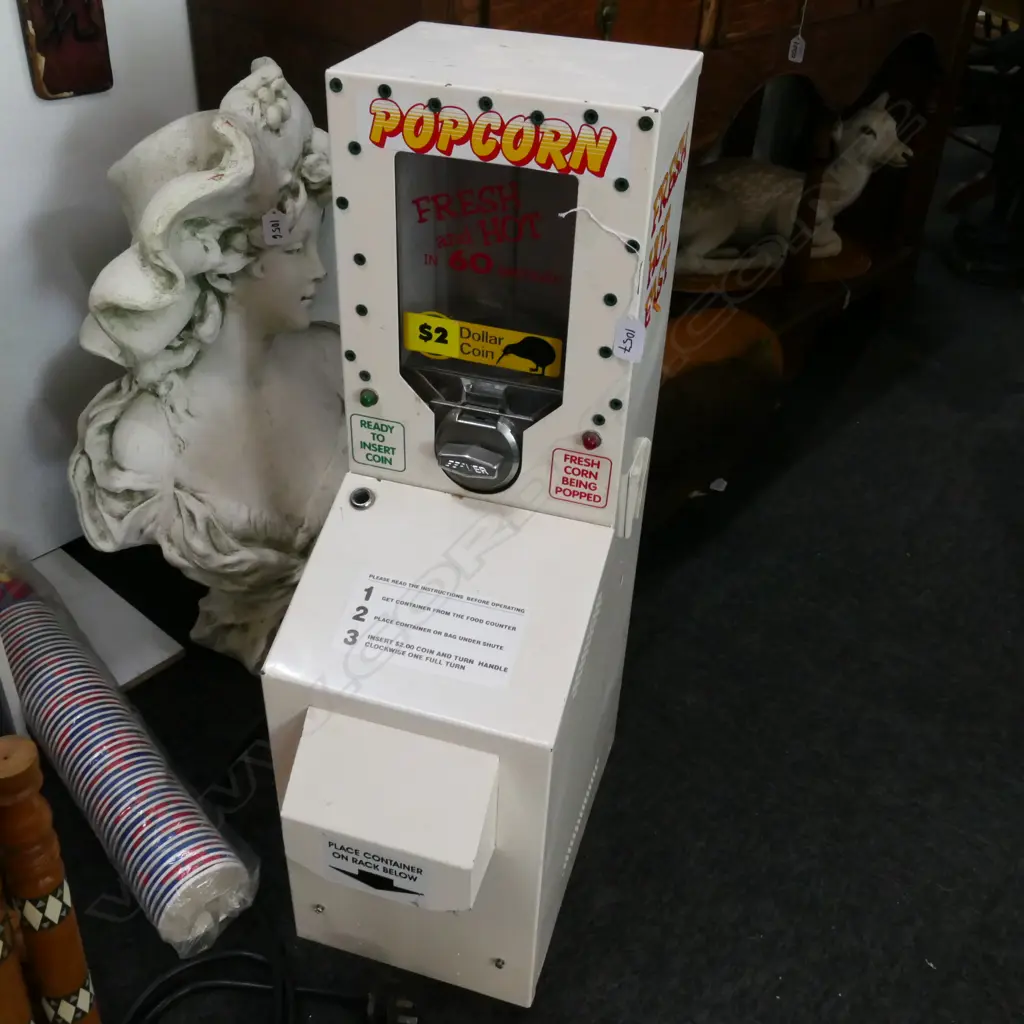 VINTAGE POPCORN MACHINE (WORKING) AND CUPS Image 1++