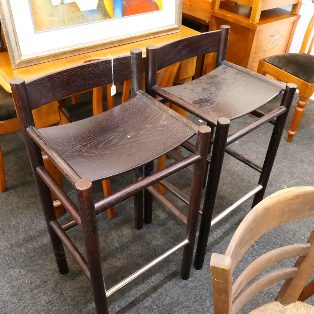 2 CONTEMPORARY OAK BAR STOOLS H. 870MM Image 1++