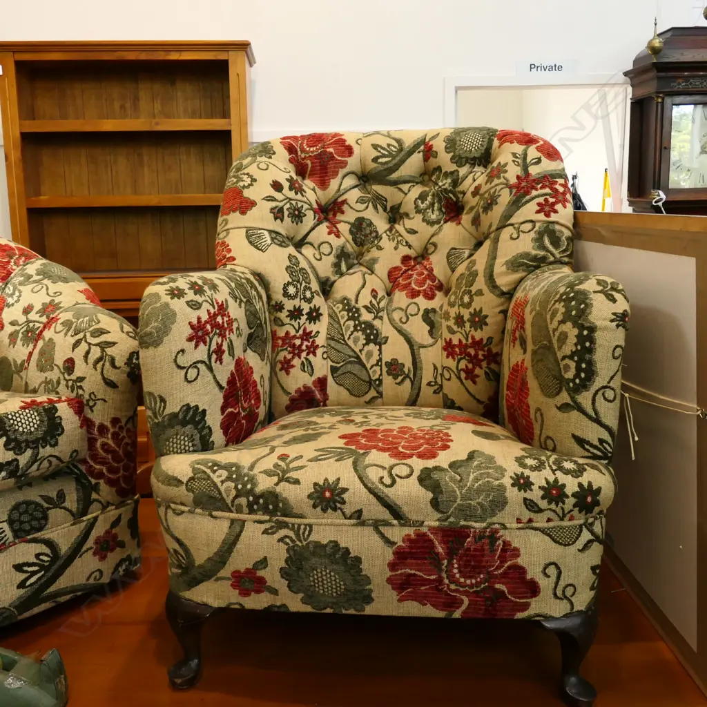 FLORAL UPHOLSTERED ARMCHAIR  Image 1++