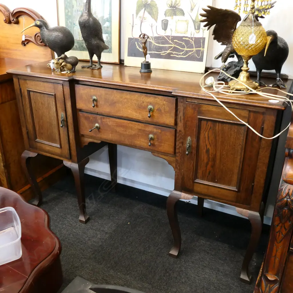 OAK SIDEBOARD Image 1++