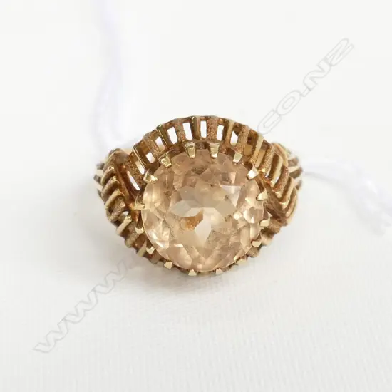 14ct YELLOW GOLD CITRINE ? RETRO DRESS RING 4.12gms