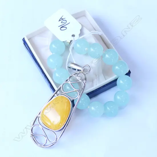 S SCROLL AMBER INSET SILVER PENDANT + BEADED BRACELET