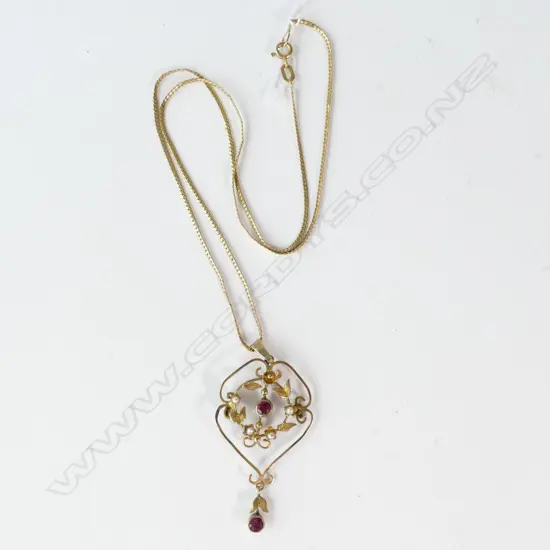 9 CT GOLD AND SEED PEARL EDWARDIAN PENDANT ON CHAIN