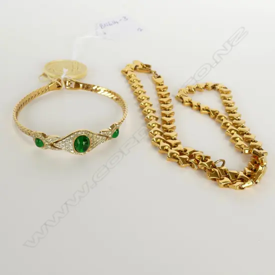 NINA RICCI COSTUME BRACELET IN BOX & HEAVY OROTON GOLD TONE CHAIN