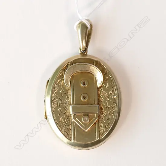 VICTORIAN SILVER GILT LOCKET