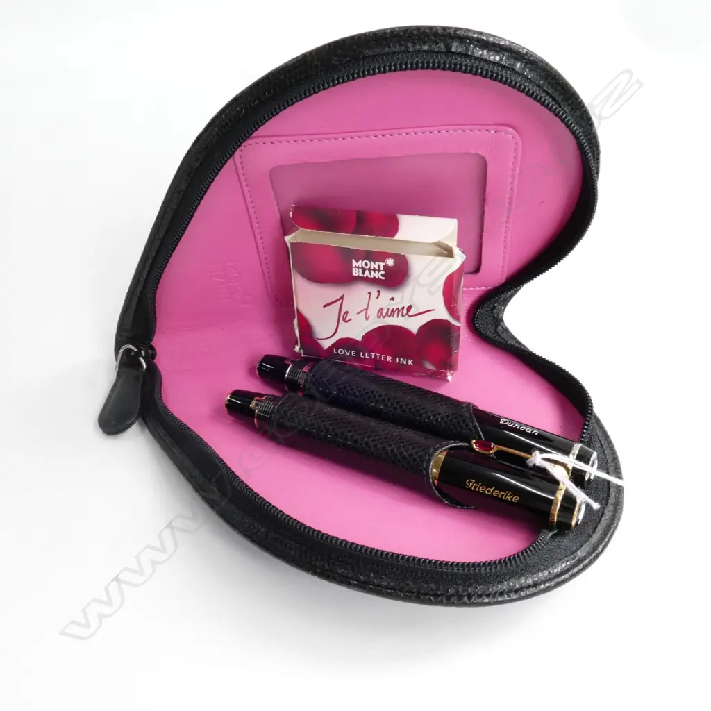 PR MONT BLANC PENS IN HEART FORM CASE  Image 1++