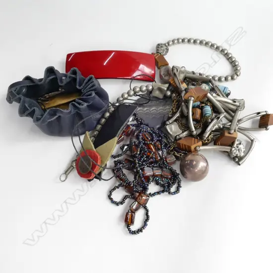 COLLECTION OF JEWELLERY INCL. PR 925 EARRINGS, LEATHER ACCESSORIES ETC